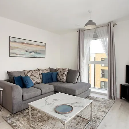 Deanery Court Vittrum Suites Southampton Esterno foto