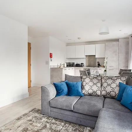 Deanery Court Vittrum Suites Southampton Esterno foto