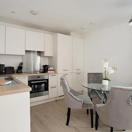 Deanery Court Vittrum Suites Southampton Camera foto