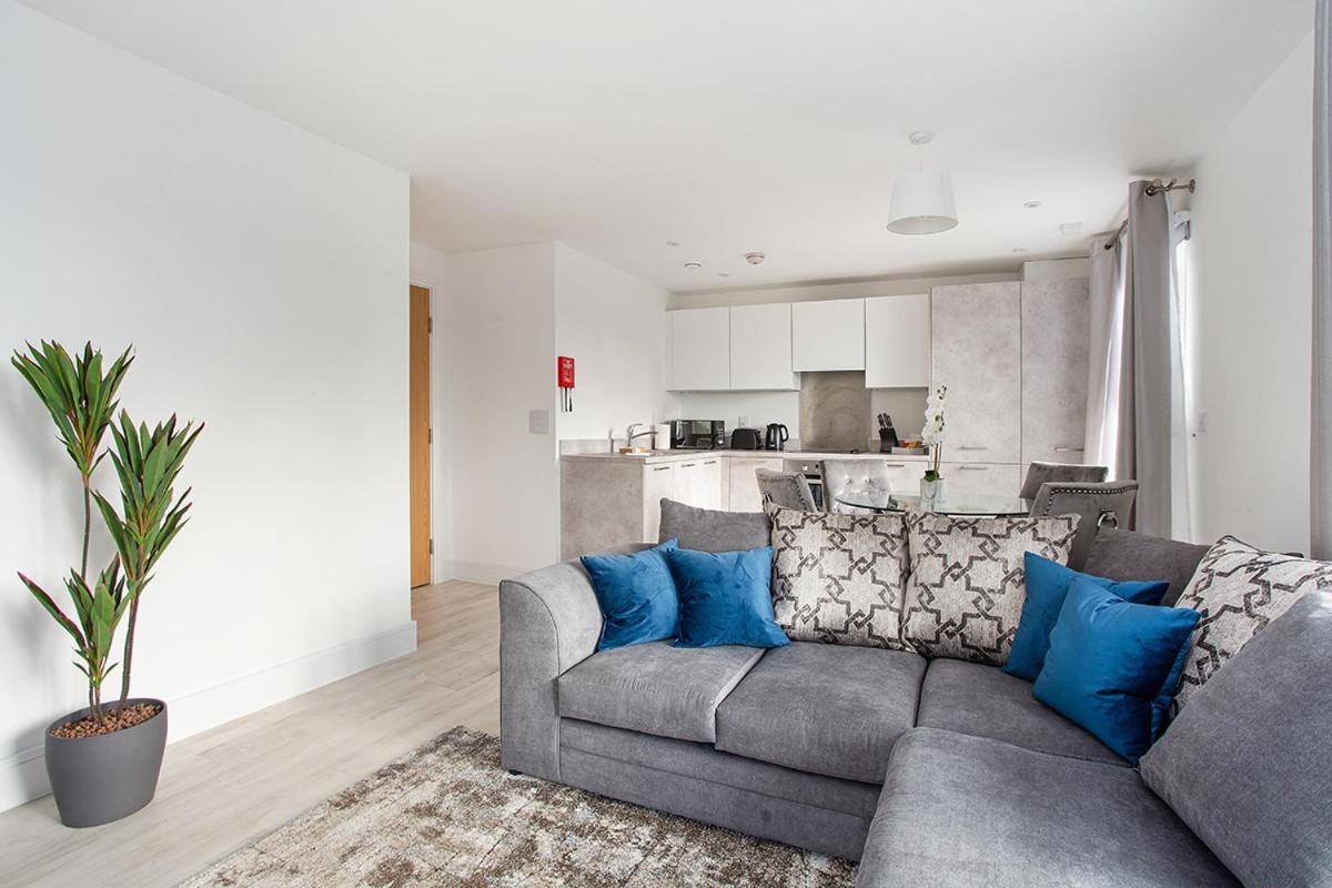 Deanery Court Vittrum Apartment *