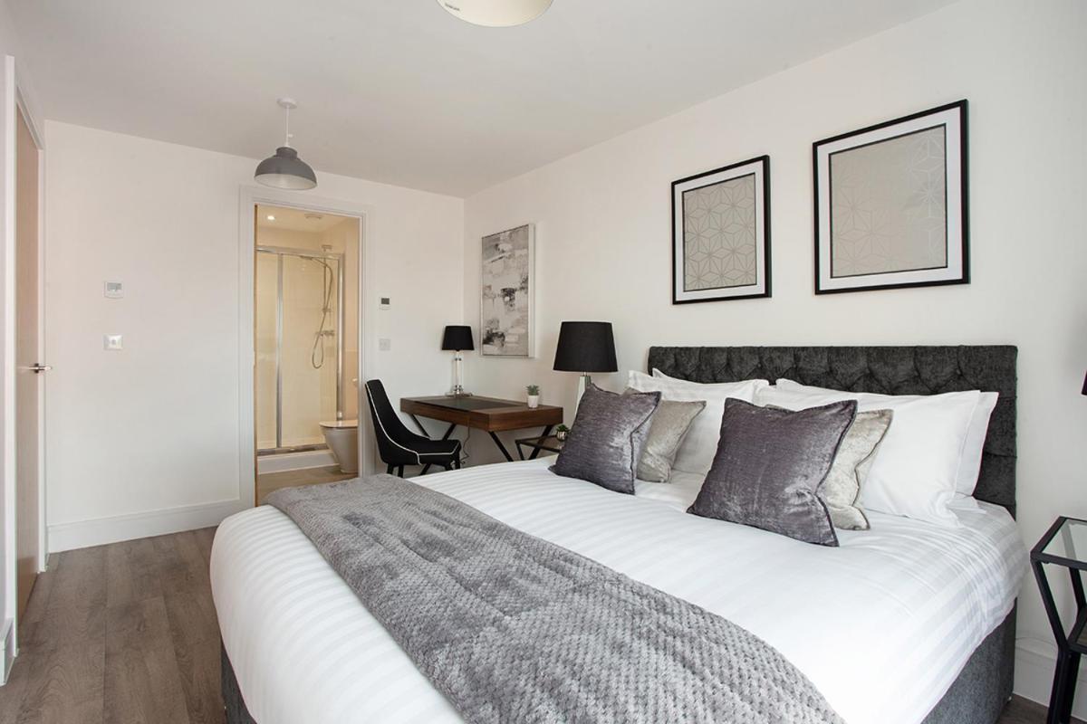 Deanery Court Vittrum Саутгемптон